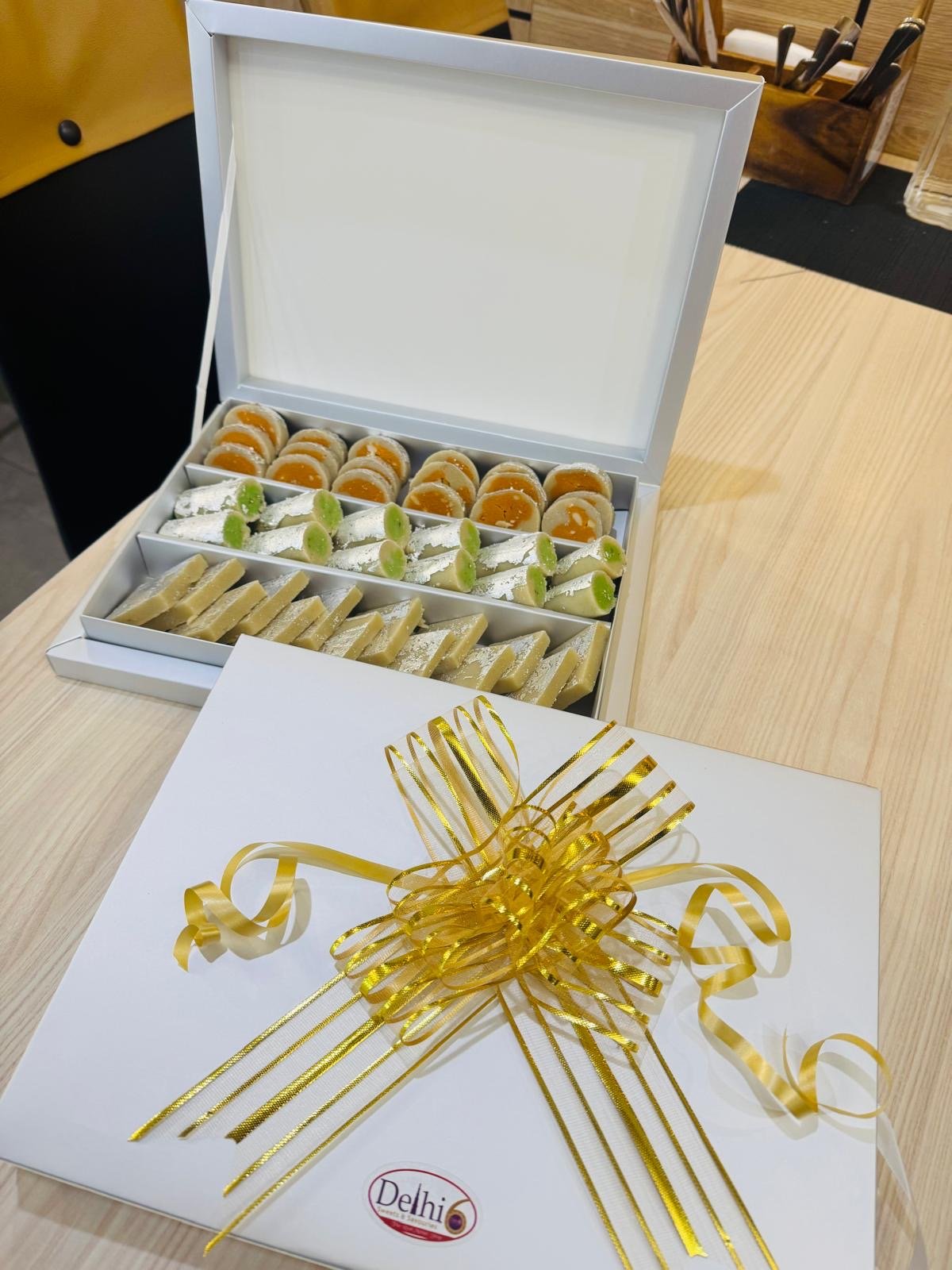 Delhi6 Gift Hampers